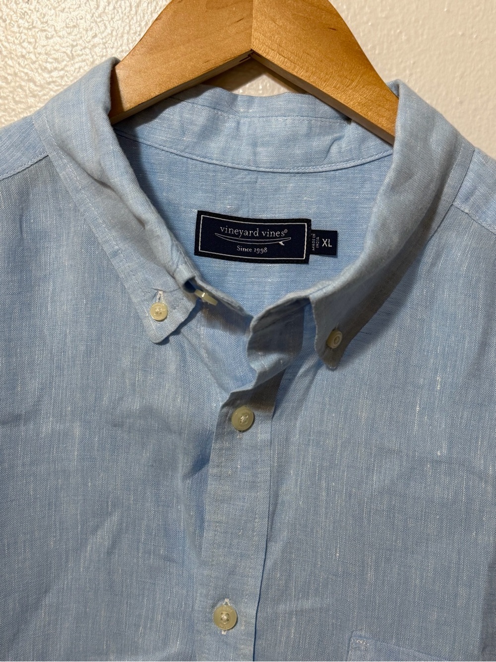 Vineyard Vines Light Blue Button-Down Casual Shirt